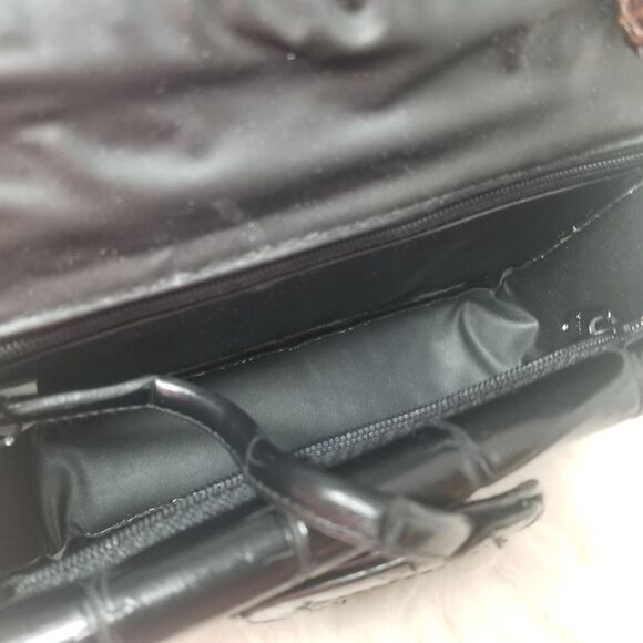 Cute Crossbody Bag w/Unique Closure Faux Leather - Picture 9 of 11